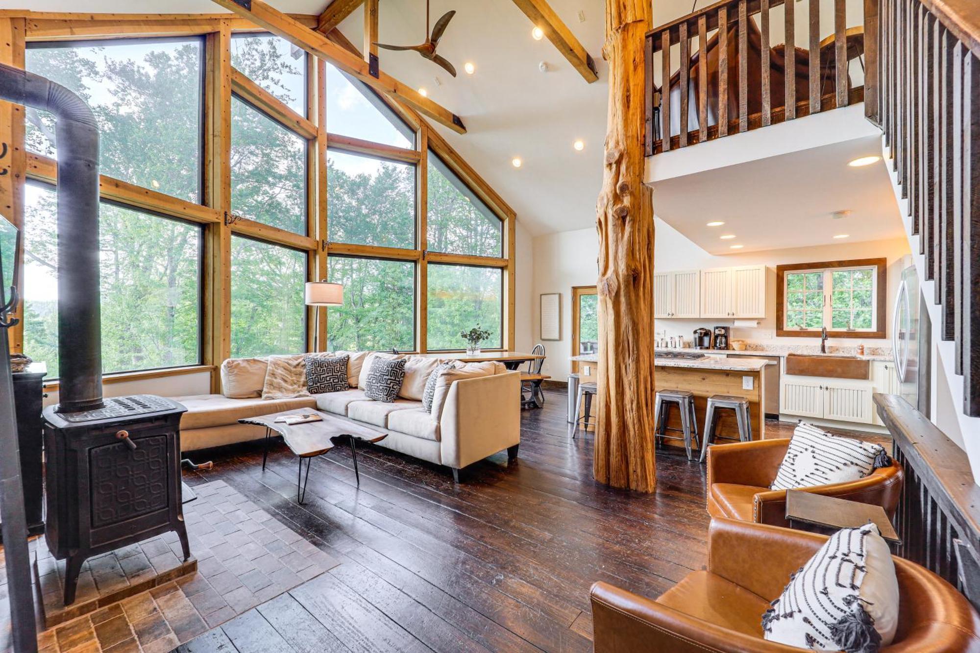Luxe Appalachian Mountain Cabin With Hot Tub, Views Warrensville Екстериор снимка