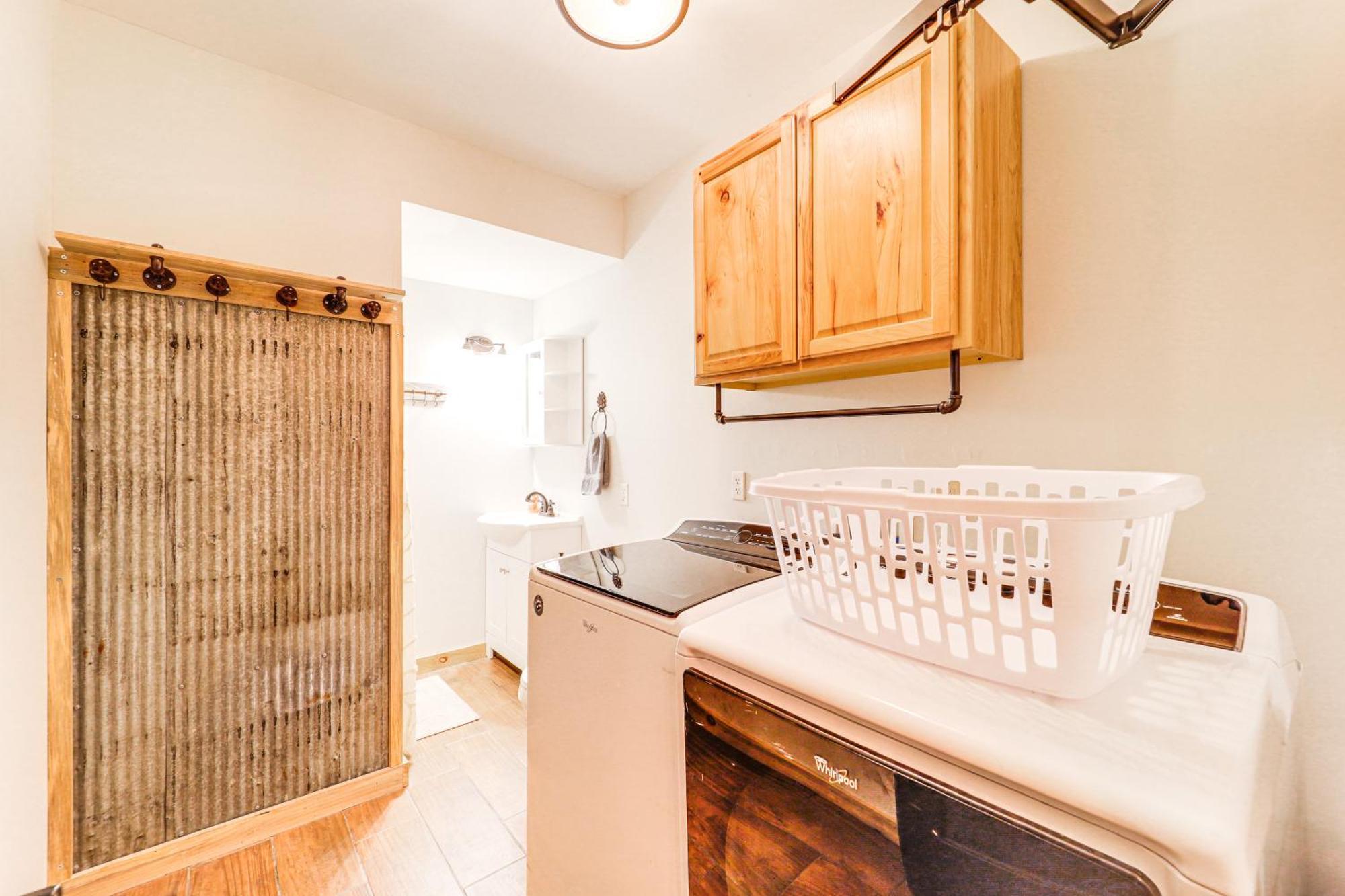 Luxe Appalachian Mountain Cabin With Hot Tub, Views Warrensville Екстериор снимка